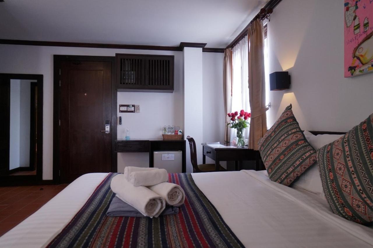 Baan Huenphen Boutique Hotel Chiang Mai Pokój zdjęcie