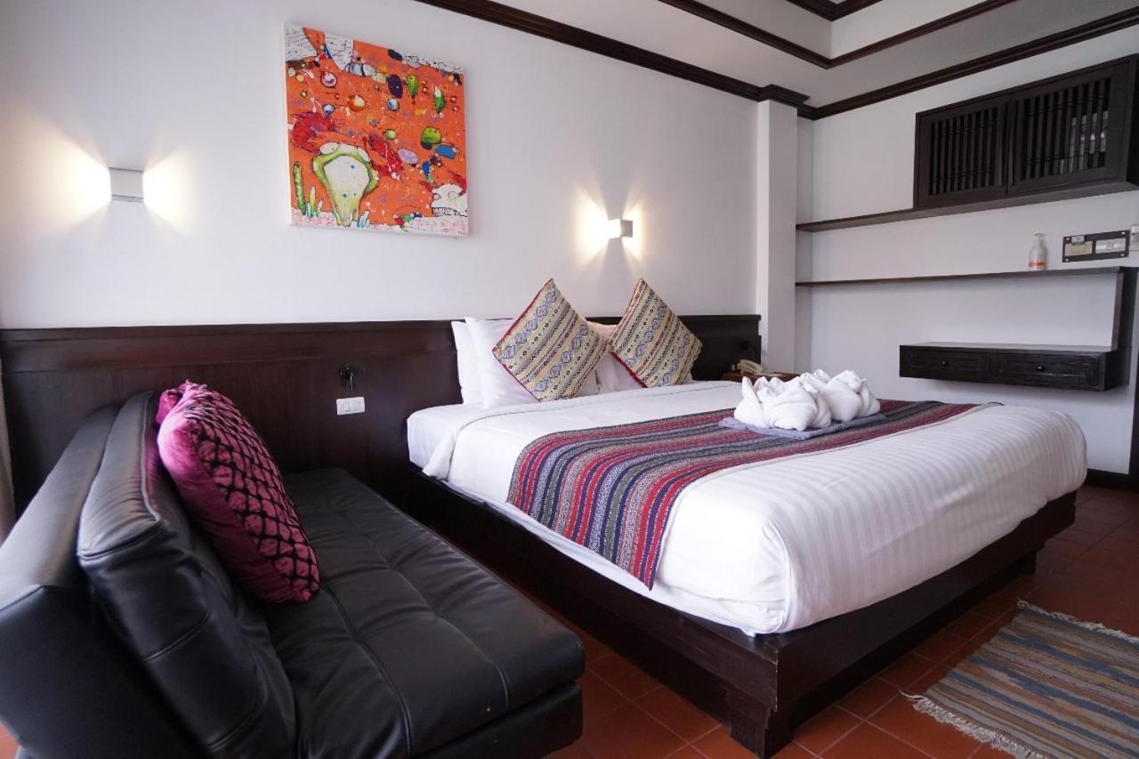 Baan Huenphen Boutique Hotel Chiang Mai Pokój zdjęcie