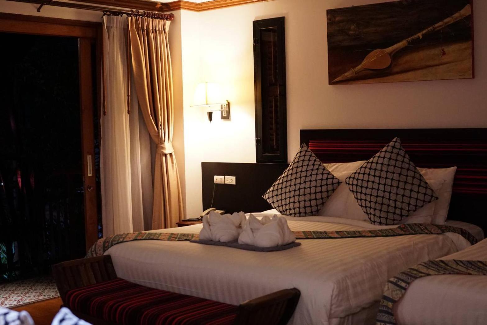 Baan Huenphen Boutique Hotel Chiang Mai Pokój zdjęcie