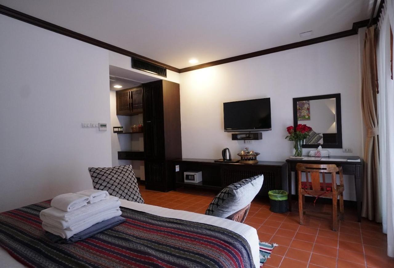 Baan Huenphen Boutique Hotel Chiang Mai Pokój zdjęcie