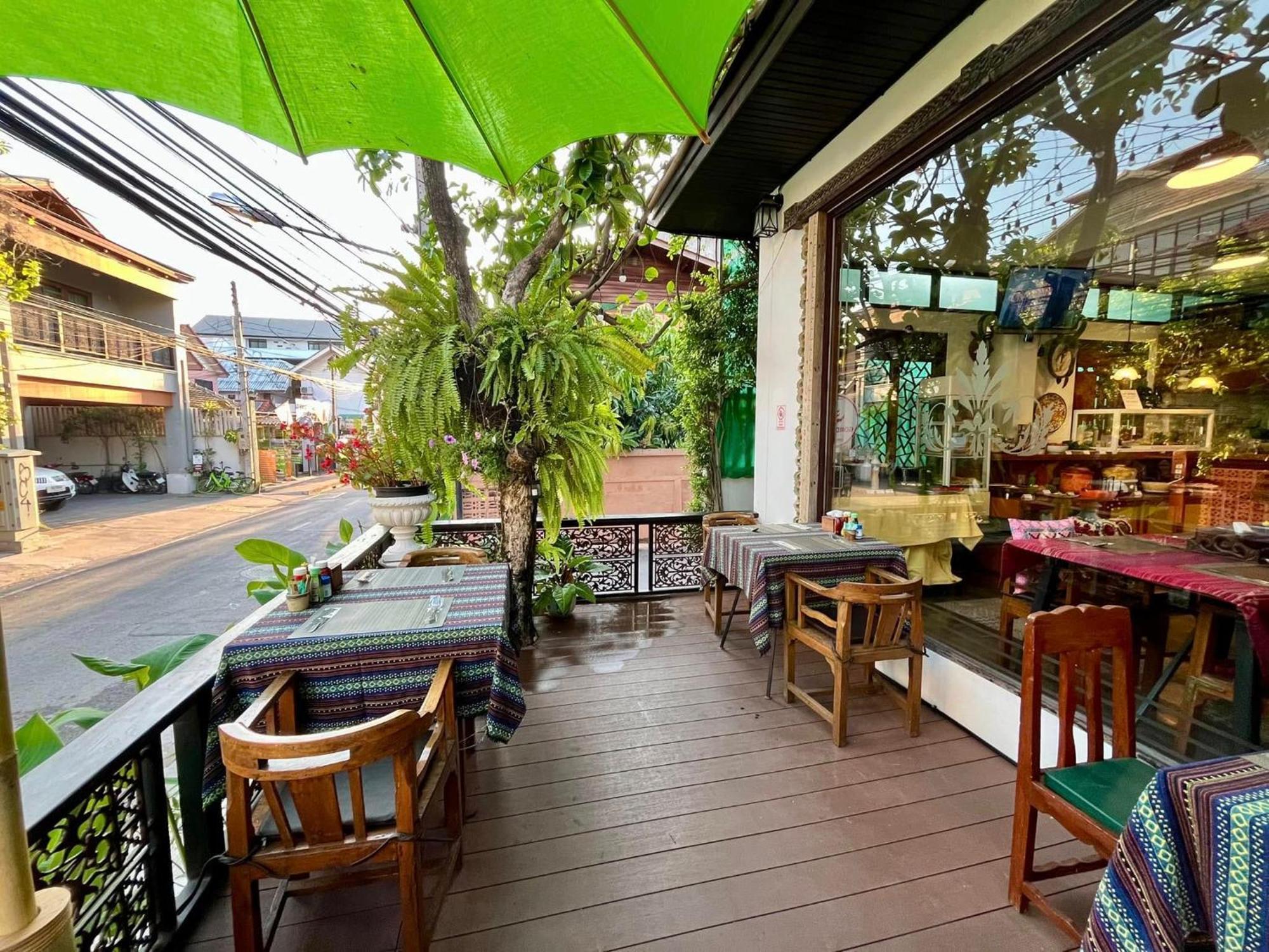 Baan Huenphen Boutique Hotel Chiang Mai Zewnętrze zdjęcie