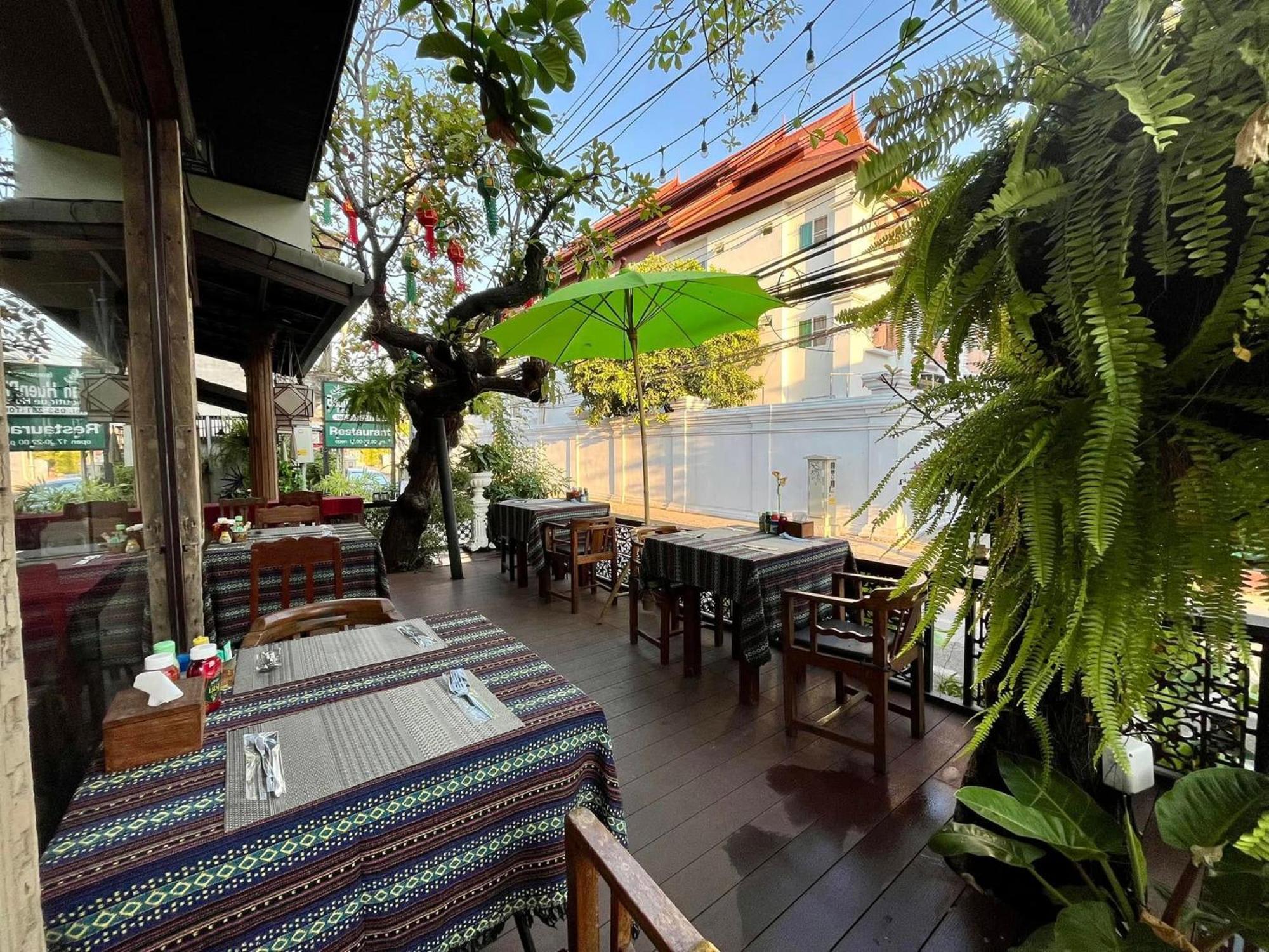 Baan Huenphen Boutique Hotel Chiang Mai Zewnętrze zdjęcie