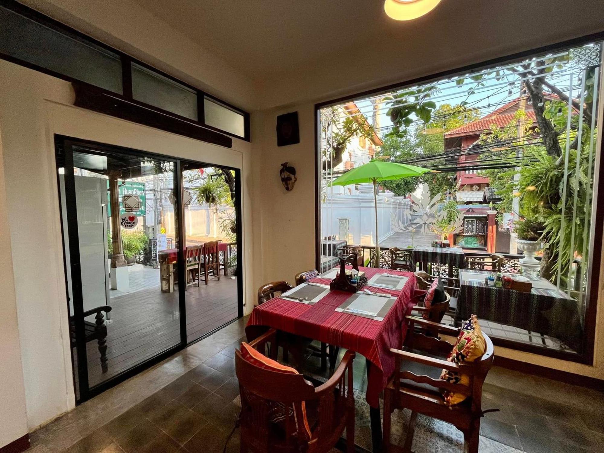 Baan Huenphen Boutique Hotel Chiang Mai Zewnętrze zdjęcie