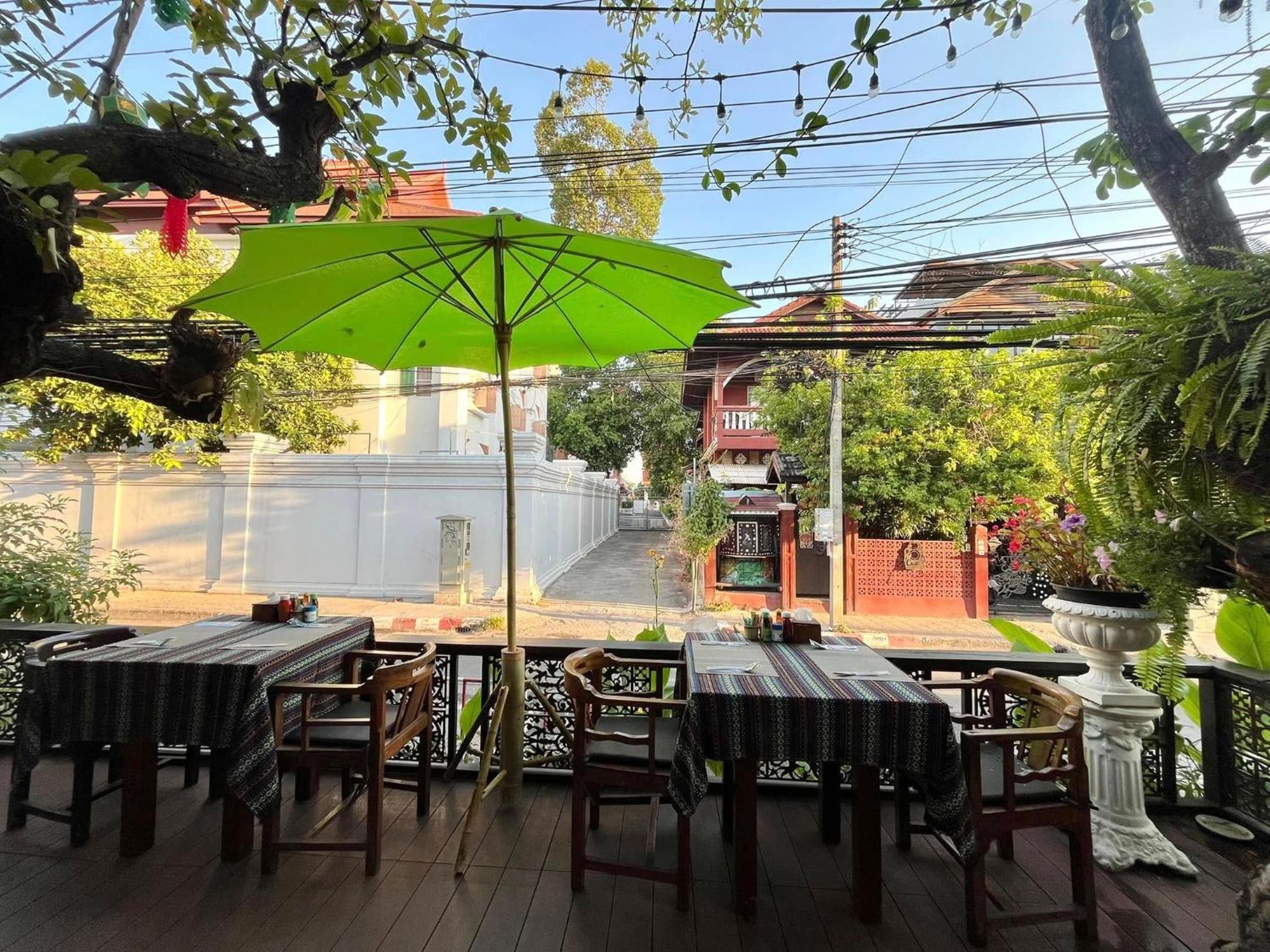 Baan Huenphen Boutique Hotel Chiang Mai Zewnętrze zdjęcie