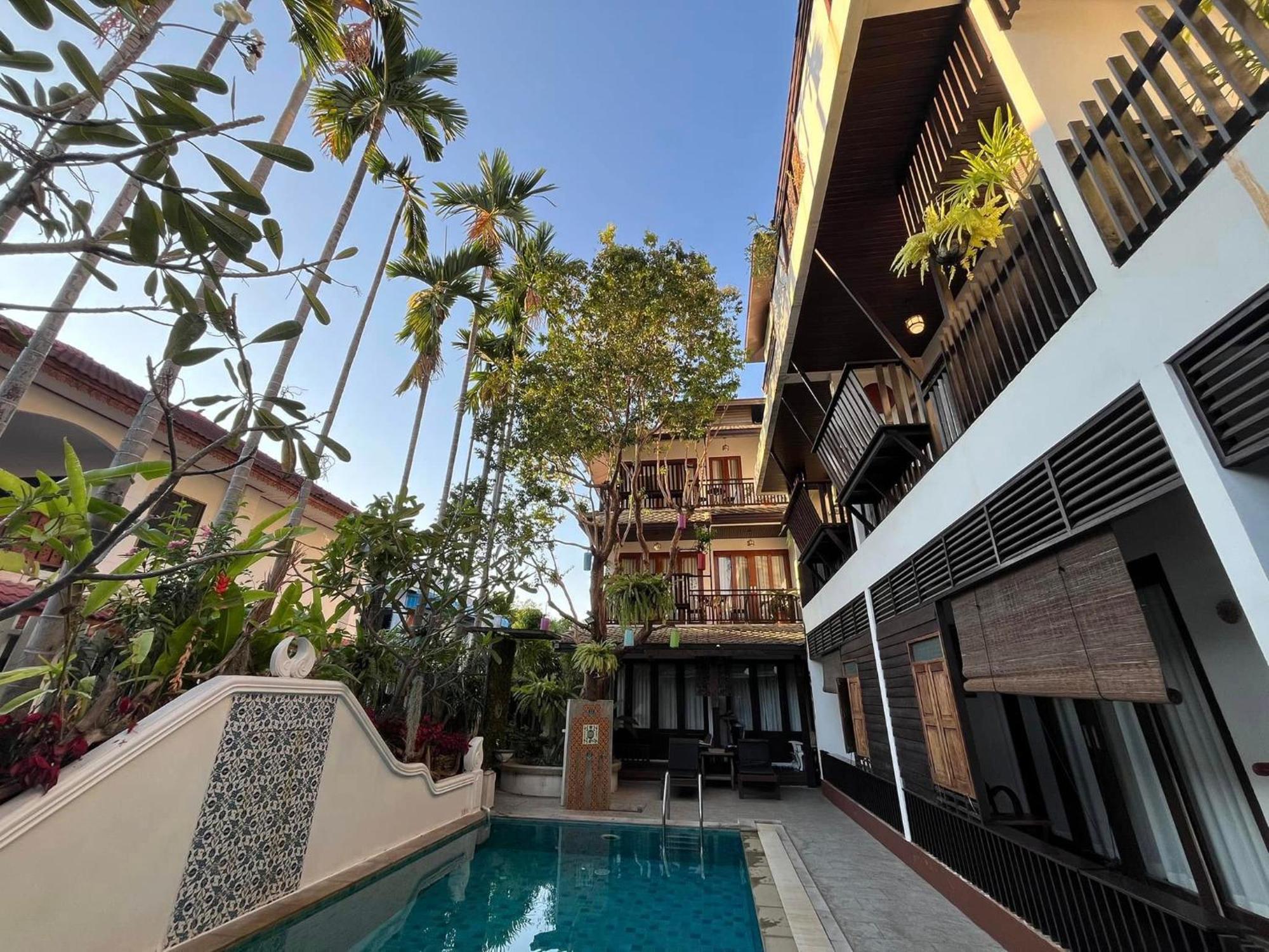 Baan Huenphen Boutique Hotel Chiang Mai Zewnętrze zdjęcie
